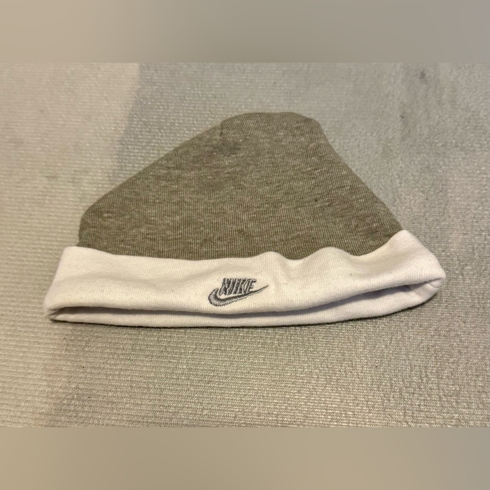Nike 0-6 months baby hat
